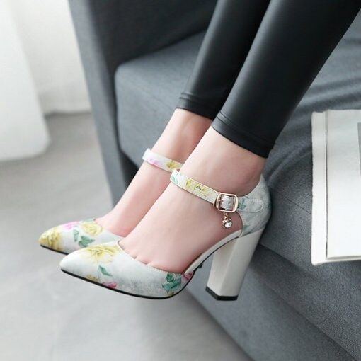 main image1Elegant Printing Women Mary Janes Shoes Pointed Toe Buckle Strap Pu Leather Ladies Party Shoes Super
