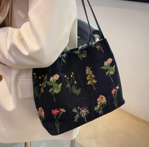 main image2Luxury Brand Large Flowers Tote Bag 2022 New High quality Fabric Women s Designer Handbag High