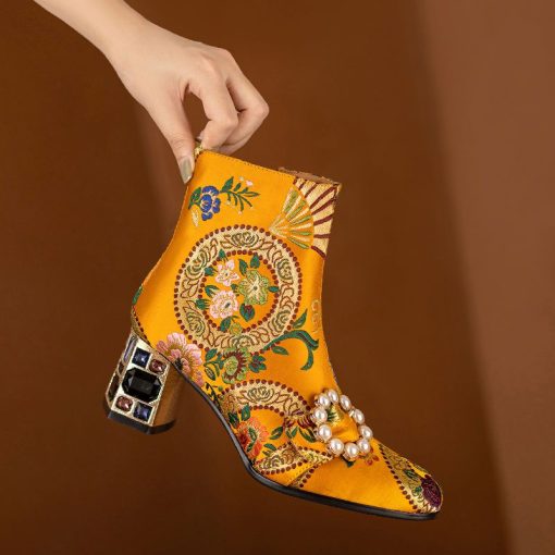 main image0FHANCHU 2022 Chinese Style Women Ankle Boots Fashion Embroidery Shoes High Heels Short Botas Pointed Toe