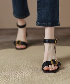 main image0New Summer Women Sandals Luxury Block Heel Designer Square Toe Buckle Open Toe Block Heel Sandals