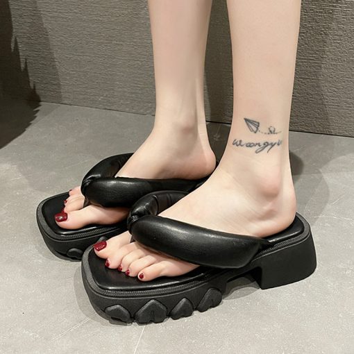 main image0Rimocy Thick Bottom Platform Flip Flops Women 2022 Summer Clip Toe Chunky Heels Slippers Woman Square