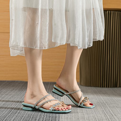 main image42023 summer new women s slippers outdoor sandals casual flat shoes Stylish metal design Korean style