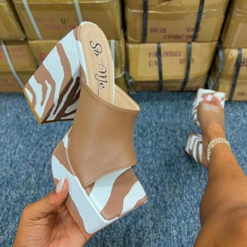 variant image42022 new WOMEN color printing square head thick bottom thick heel one line slippers women s