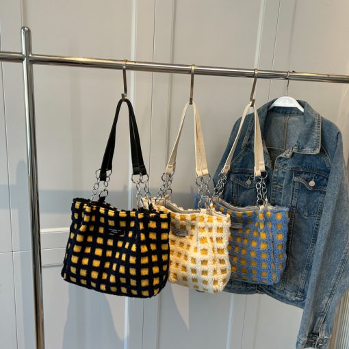 cicYLEFTSIDE Soft Plush Shoulder Side Bag for Women 2022 Trend Fashion Design Big Zipper Cloth Hand