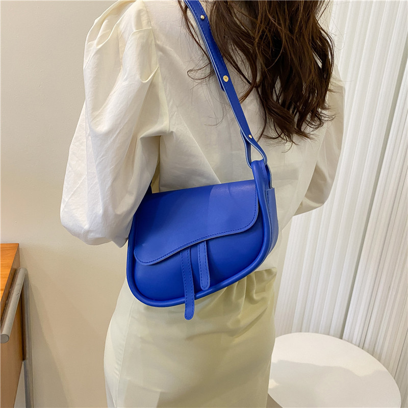 62F4Fashion Saddle Bag New Small Shoulder Bags for Women 2023 High Quality Solid PU Leather Crossbody