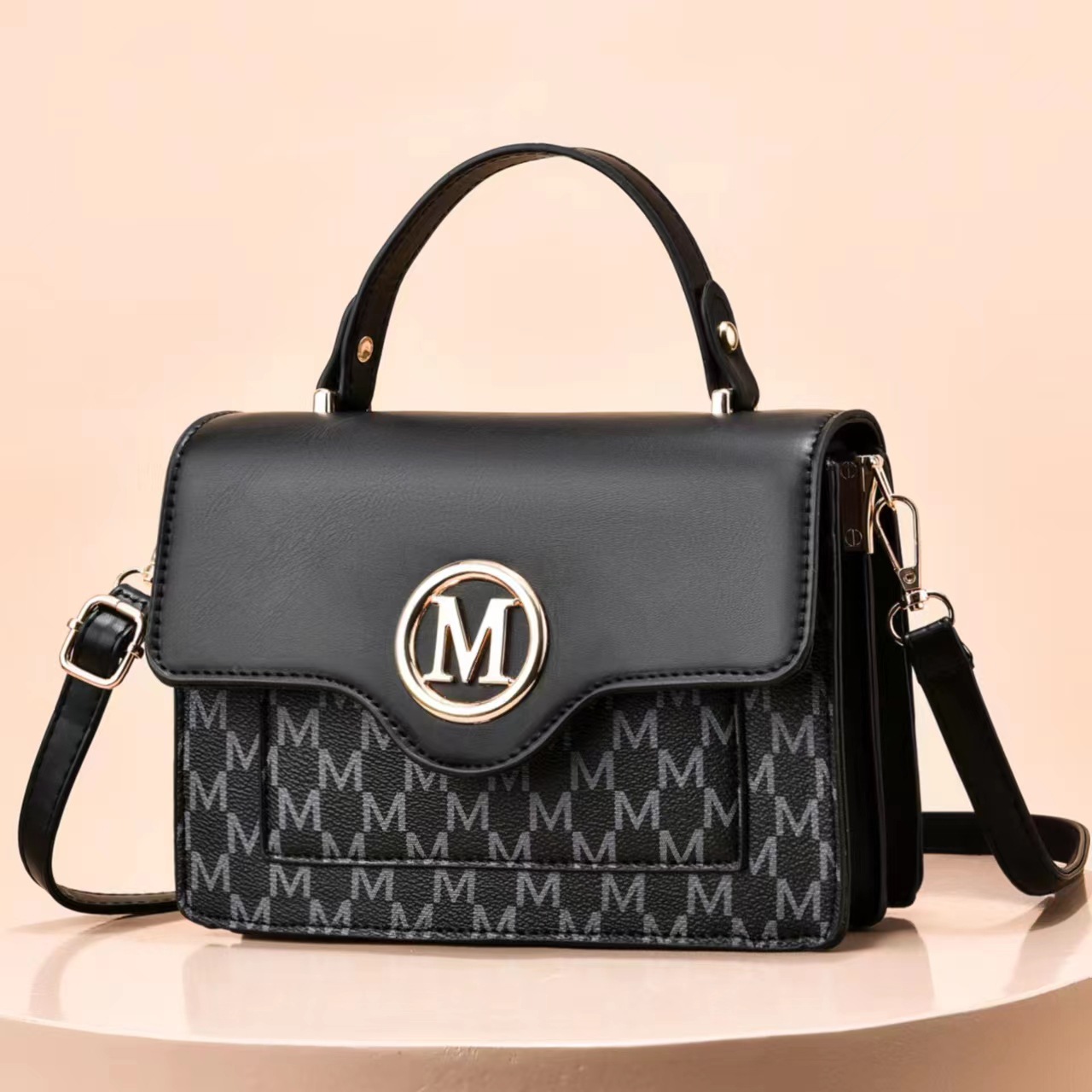 LnaqNew 2023 Fashion Brand Bill Shoulder Small Square Bag Handbag Simple Texture Messenger Bag Designer Women