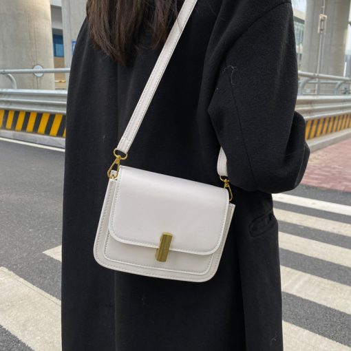 WmD8Vintage Solid Black White Women Shoulder Bags 2022 Summer New Version Messenger Bag Handbag Chain Wild