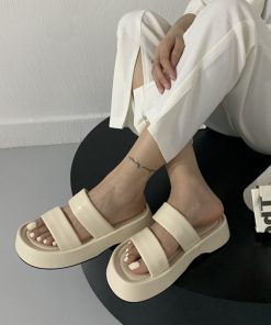 XJpyWomen Solid Color PU Leather Platform Slippers Woman Summer Casual Beach Sandals BC4142