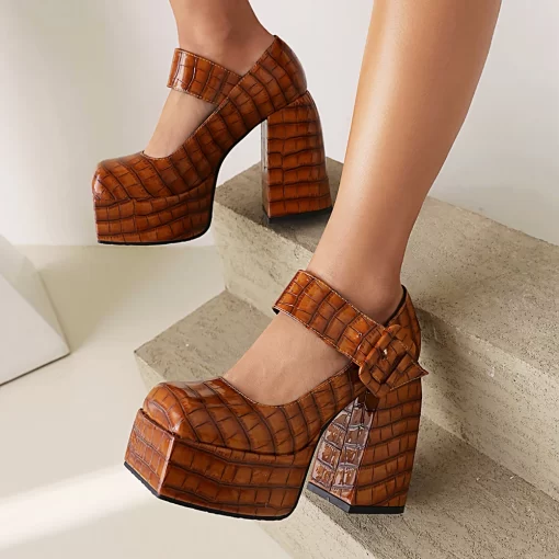 PTAPEmbossed Checkered Stone Pattern High Heel Platform Women s Shoes With Green Square Toe And Metal