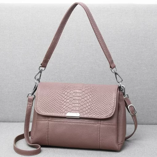 Rq5u2023 Genuine Leather Handbags for Women Fashion Cow Leather Messenger Bag with Ball Bolsa Female Luxury