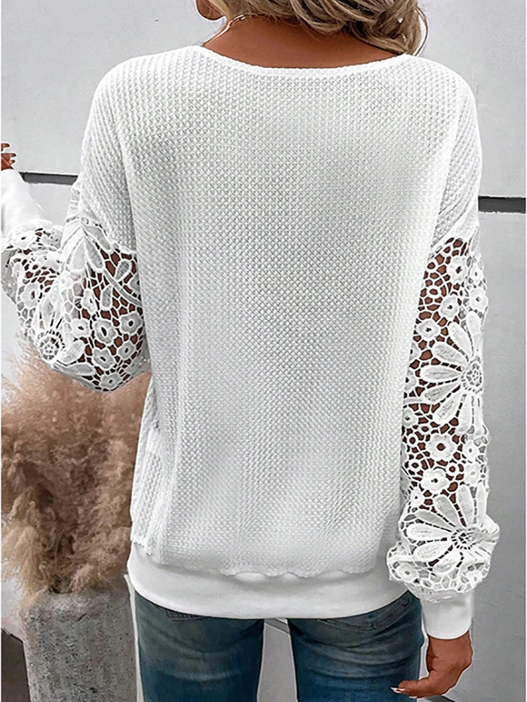 Lace Stitching T Shirt For Women Casual White Long Sleeve Tops Fashion V Neck T shirt.jpg