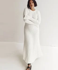 Solid Color Round Neck Long Sleeved Knitted Dress Women Pleated Slim White Long Robes 2023 Summer.jpg 640x640.jpg (6)