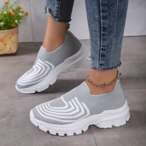 bGWBRimocy Striped Knitted Sneakers Women Breathable Mesh Sports Shoes Woman Plus Size Slip On Autumn Platform