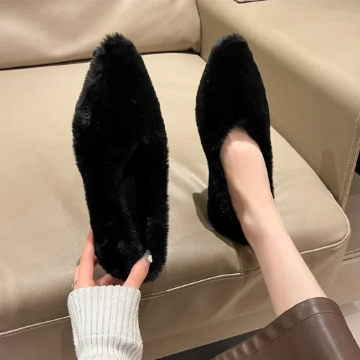 G4hgFlats Women Fur Shoes Walking Casual Winter Boots 2023 New Trend Shallow Pointed Toe Short Plush