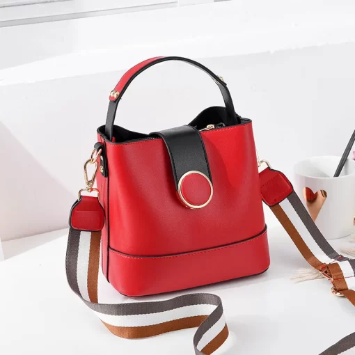 UtHtBags for Women White Famous Brands Handbags 2023 Trend Designer Luxury Shoulder Bag Leather Crossbody Bucket