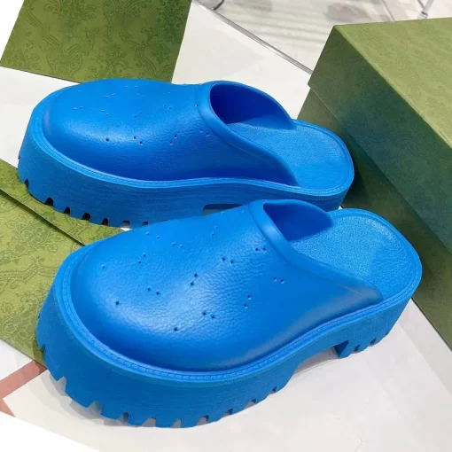 Z85fBrand Design Women Rubber Hole Slippers 2023 Solid Thick Bottom Ladies Sandals And Slippers Beach Outdoor