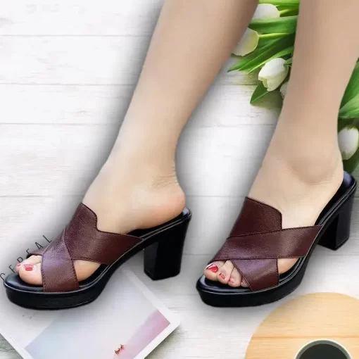 oD7OSummer 2023 New Designer Women s Sandals and Slippers Thick Heel Mother High heeled Casual Women