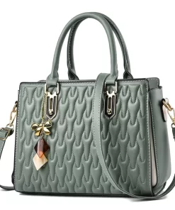 P31V2023 Handbag Women Famous Brand Classic Quilted Design Women Shoulder Purse Pu Leather Shoulder Bag Female