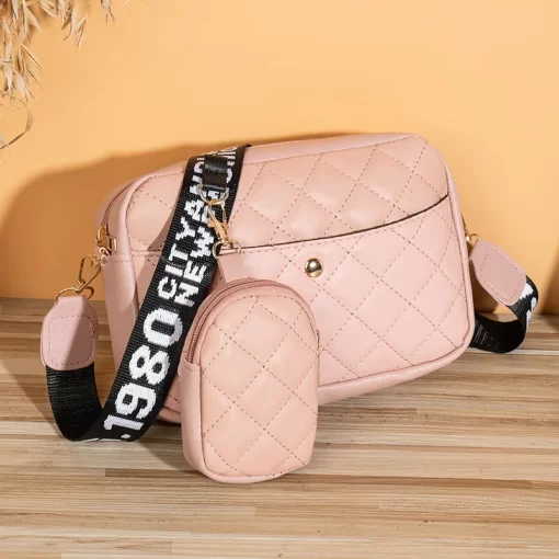 lljFWomen s bag 2023 new Korean version all match simple rhombus messenger bag casual fashion shoulder