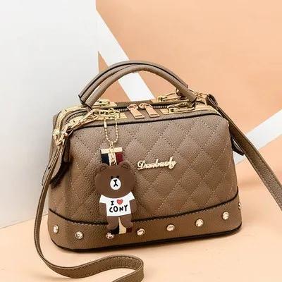 oiz6Manufacturer of fashionable new single shoulder diagonal small bag in spring and summer 2023