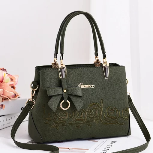 8BYJwomen bag Fashion Casual women s handbags Luxury handbag Designer Messenger bag Shoulder bags new bags