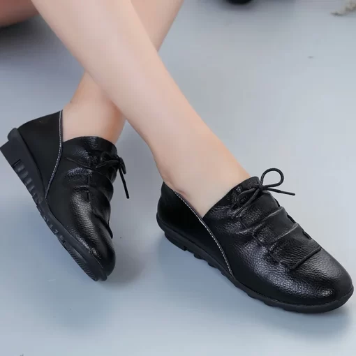 C3eEStep on Spring and Autumn Flat Heels Korean casual shoes single shoes bean shoes lazy people