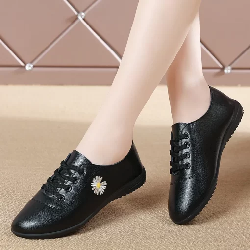 bZPiGenuine Leather Soft Sole Walking Shoes for Women Lace Up Sneakers Female Luxury Slip On Flat