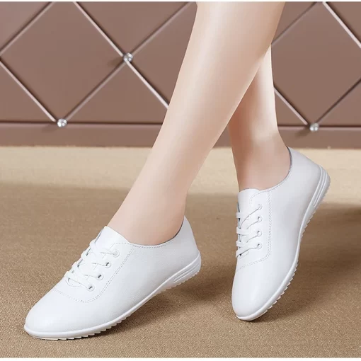 loU3Genuine Leather Soft Sole Walking Shoes for Women Lace Up Sneakers Female Luxury Slip On Flat