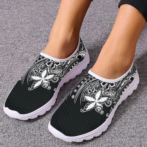 INSTANTARTS Tribal Polynesian Plumeria Flower Prints Flat Shoes for Women Light Slip on Casual Loafers Summer.jpg 640x640.jpg (5)