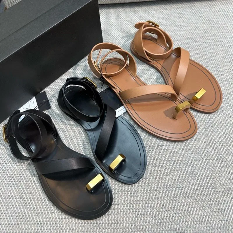 DIMANYU Women s beach sandals pullover 2024 new slotted strap sandals women flat roman clip toe.jpg